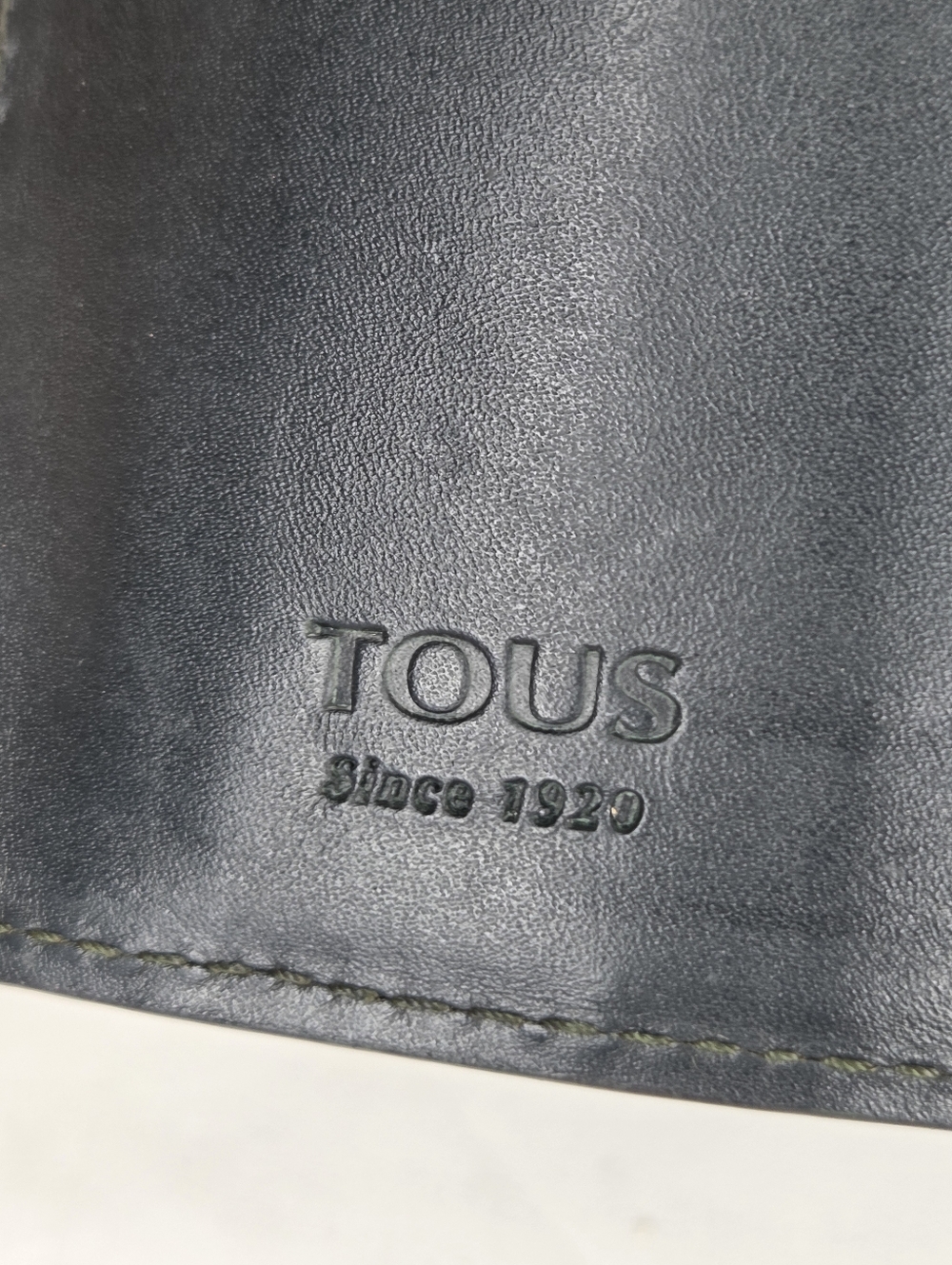 TOUS Dark Green Croc-Embossed Leather Wallet - Picture 8 of 16
